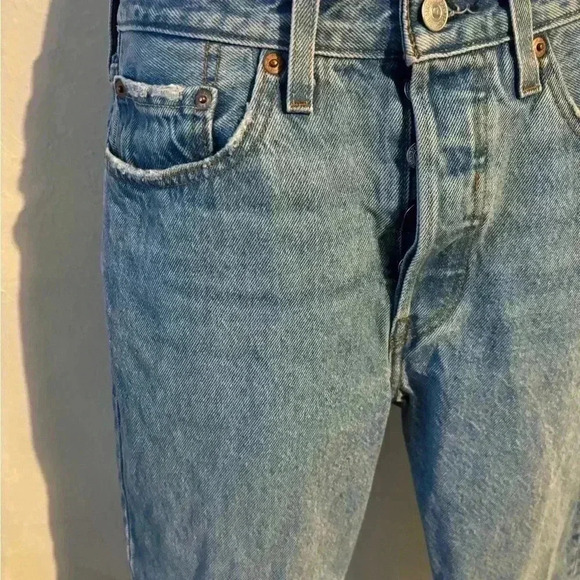 Vintage Levi 501 - Picture 13 of 14